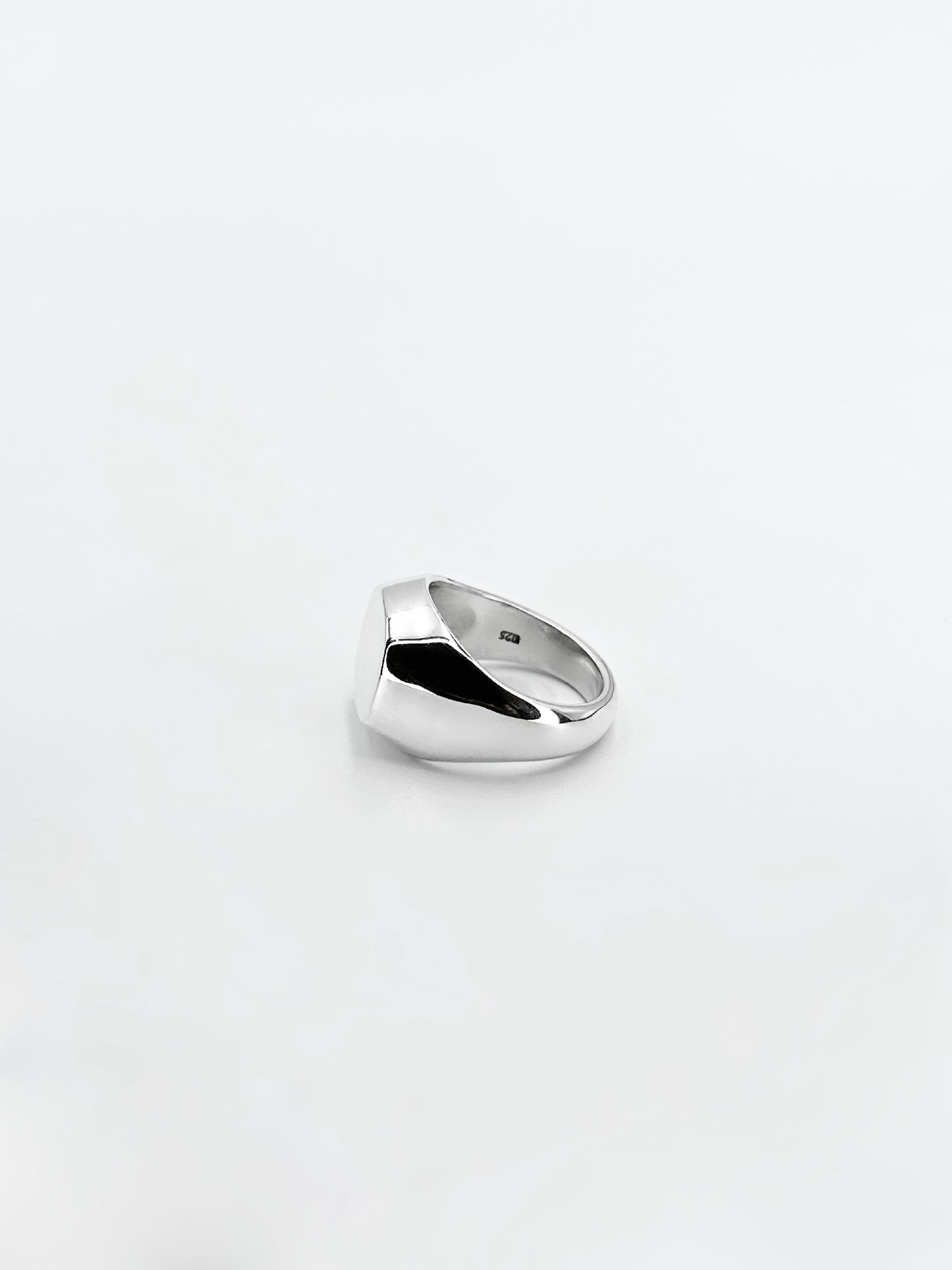 SIGNETRING