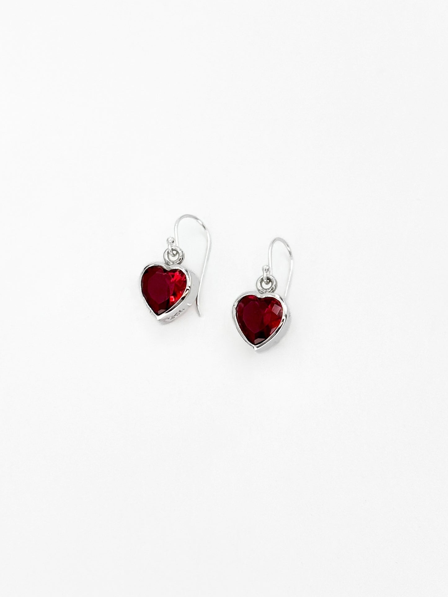 RED HEARTS ÖRHÄNGEN