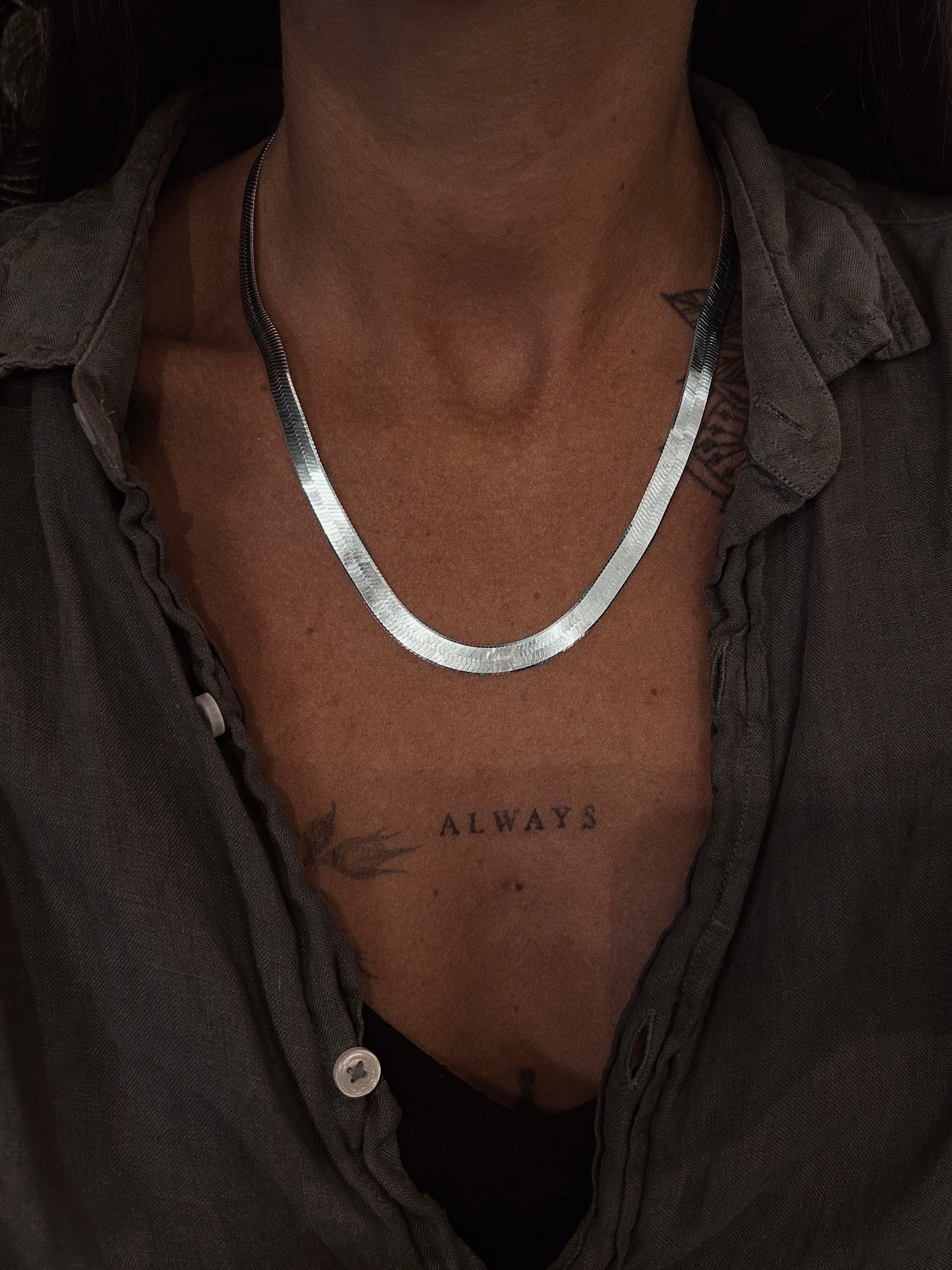HERRINGBONE NECKLACE 7 MM