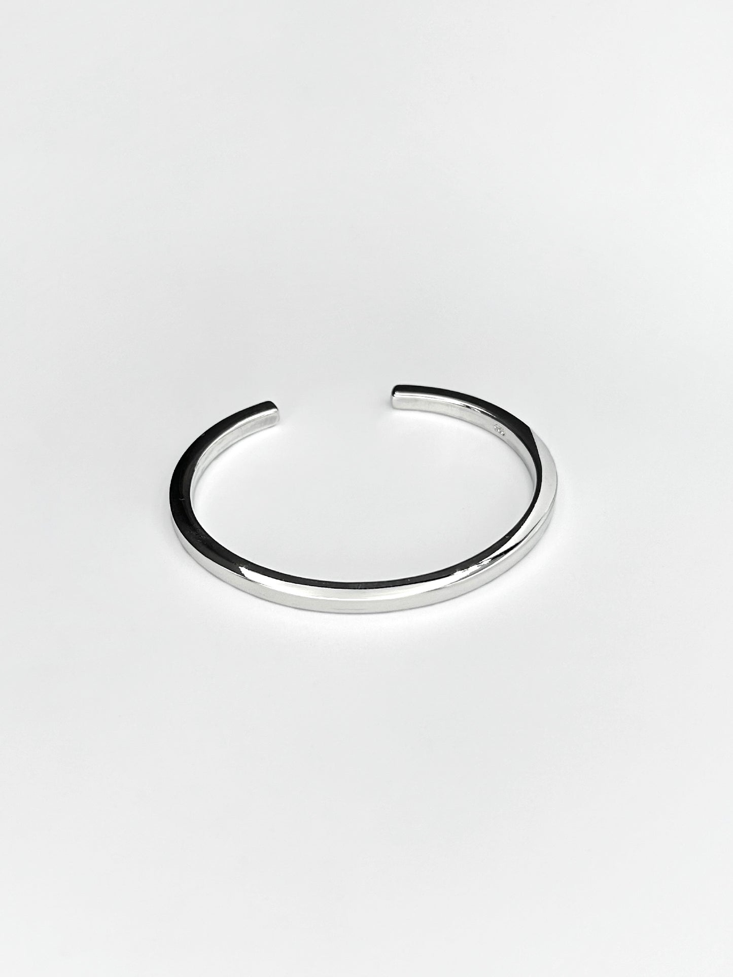 CUFF BRACELET SQUARE 4 MM