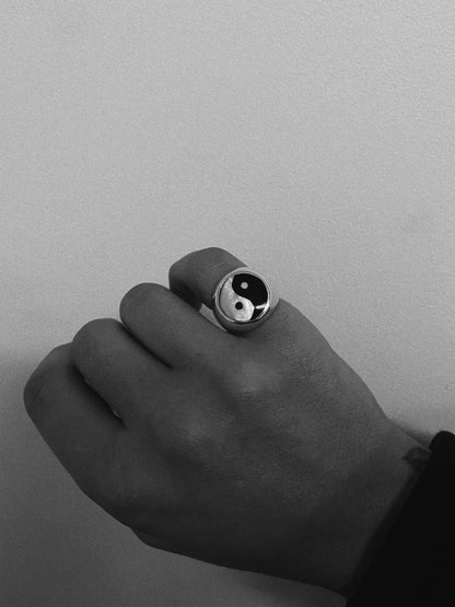 YIN YANG SIGNETRING