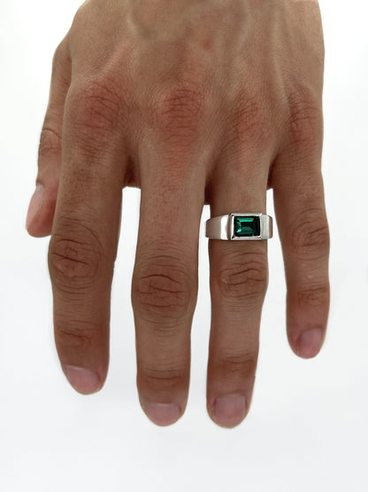 EMERALD SIGNETRING